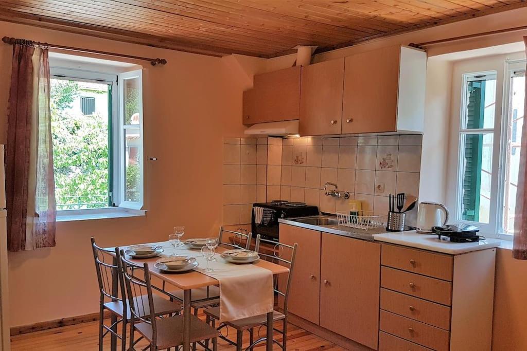 Karydia Apartments 4 Pers Lazarata Экстерьер фото